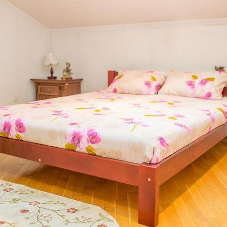 Apartment Kostyushka Львів Екстер'єр фото