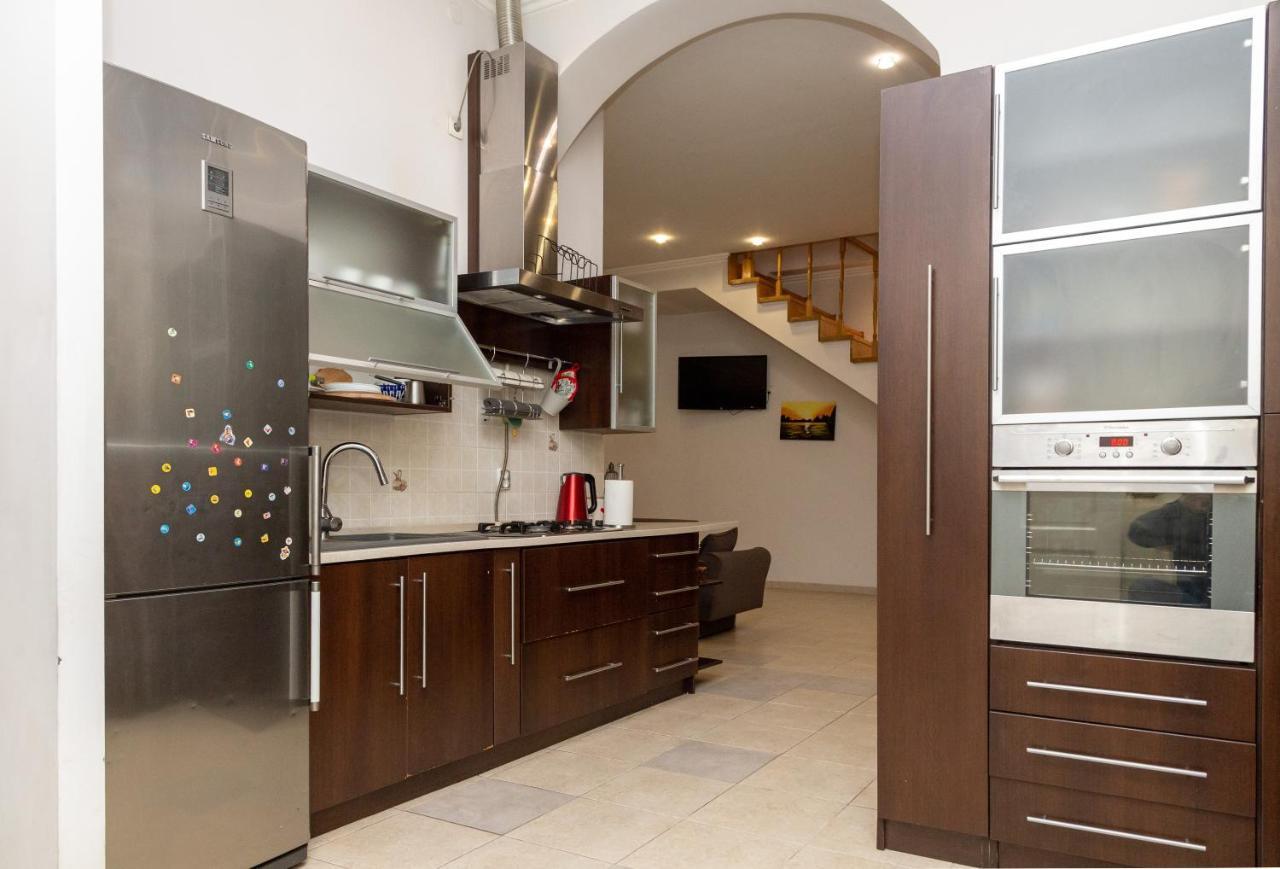 Apartment Kostyushka Львів Екстер'єр фото