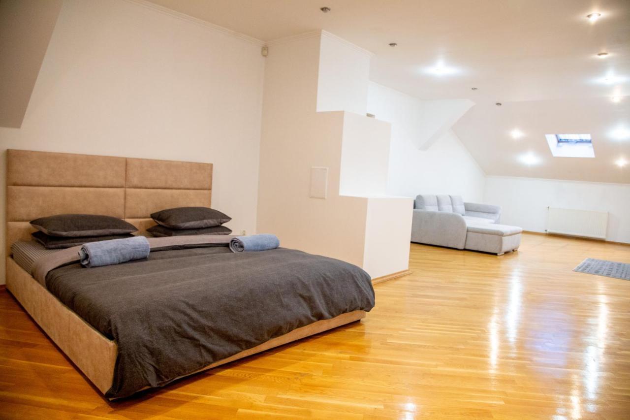 Apartment Kostyushka Львів Екстер'єр фото