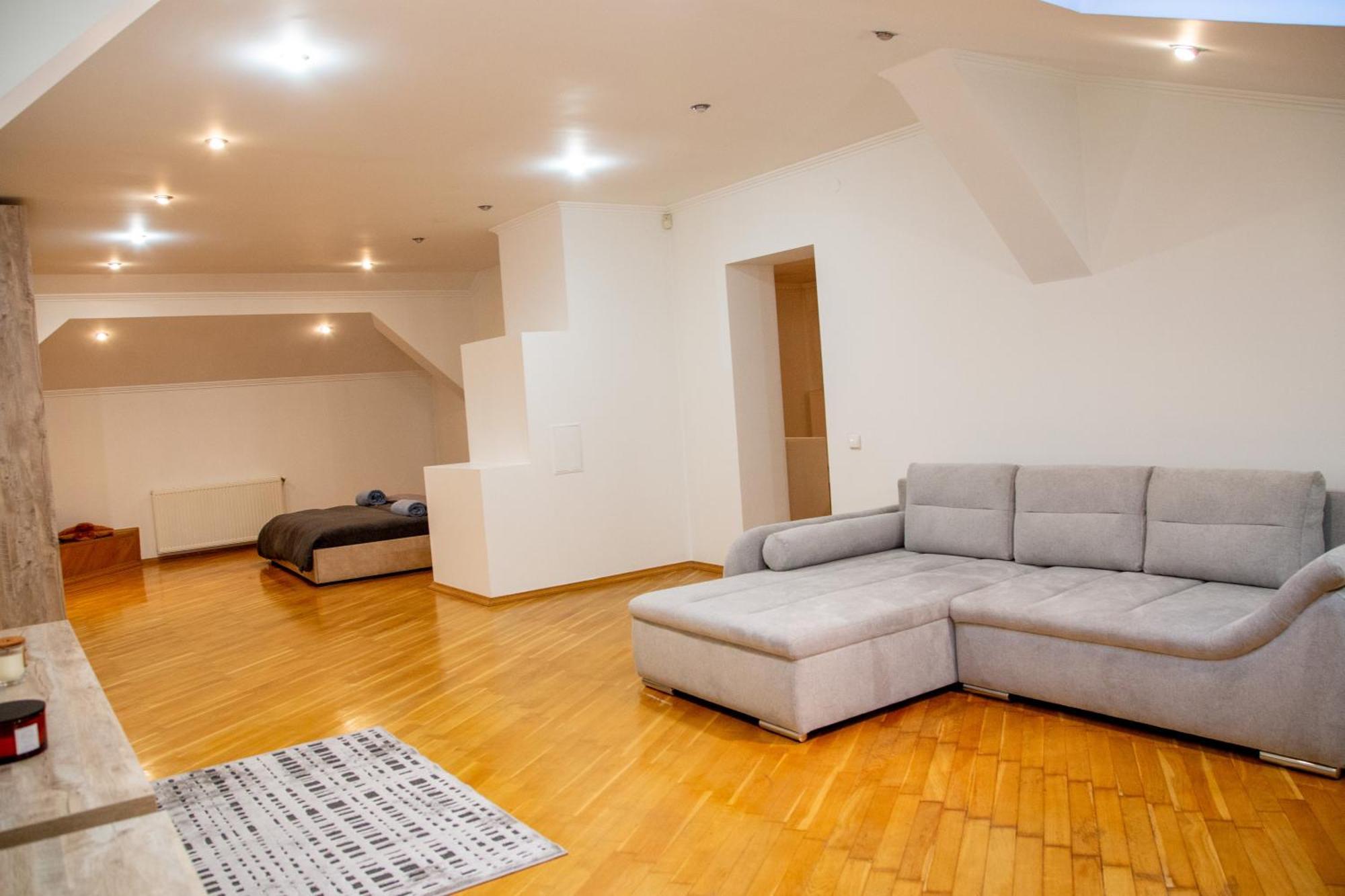 Apartment Kostyushka Львів Екстер'єр фото